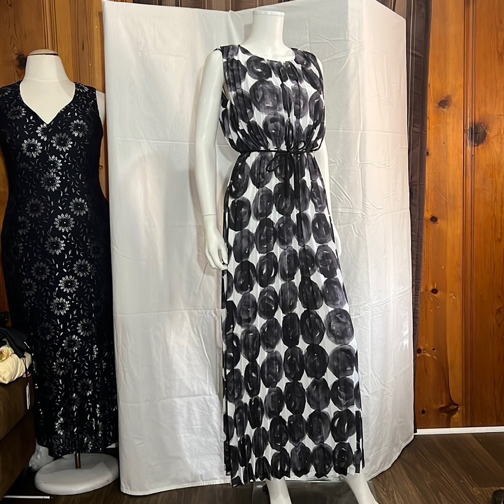 Dear Creature Dress in Stacked Dots Print